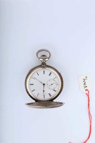 Montre à ancre savonnette en argent à répétition...