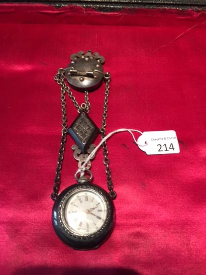 Châtelaine en argent et ébène munie d'une...
