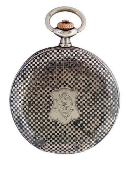 Montre-tachymètre en argent niellé, signée...