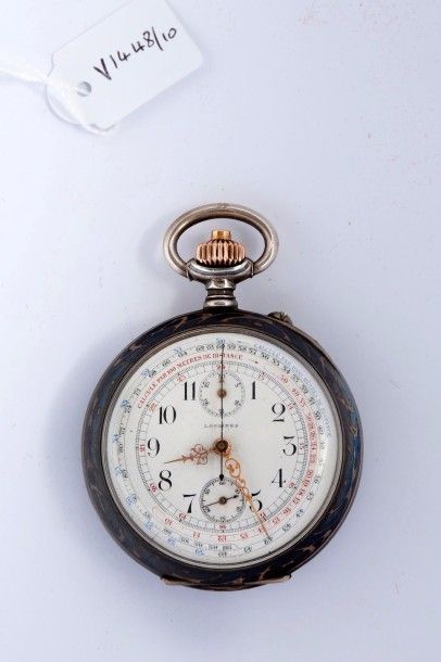 Montre-tachymètre en argent niellé, signée...