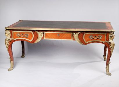 Bureau plat en bois de placage ouvrant par...