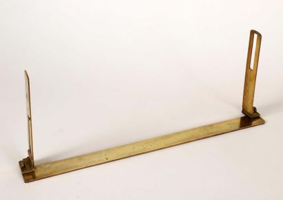 Alidade à pinnules pour planchette signée...