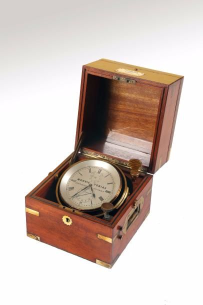 Chronomètre de marine à deux jours de réserve...