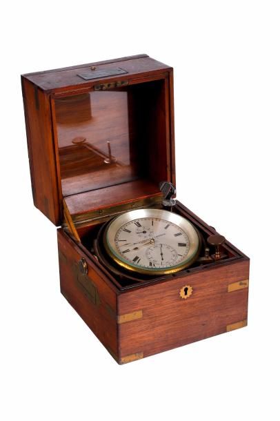 Chronomètre de marine à deux jours de réserve...
