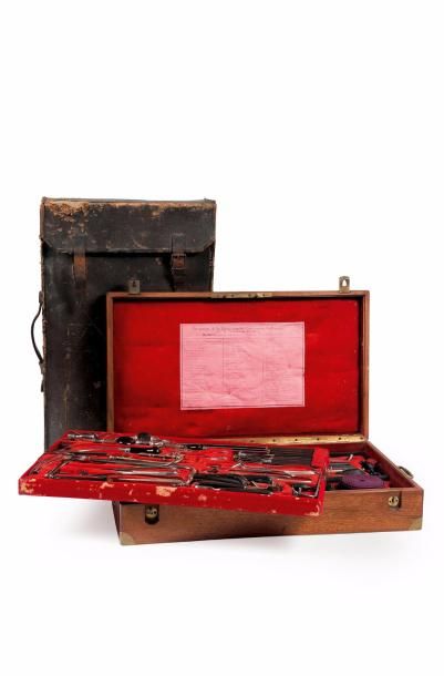 Important coffret de chirurgien signé 'Mathieu...