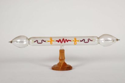 Tube de Geissler horizontal avec sa bobine...
