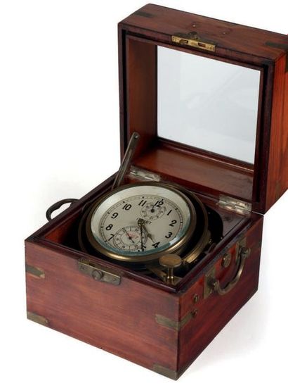 Chronomètre de marine de grand format à deux...
