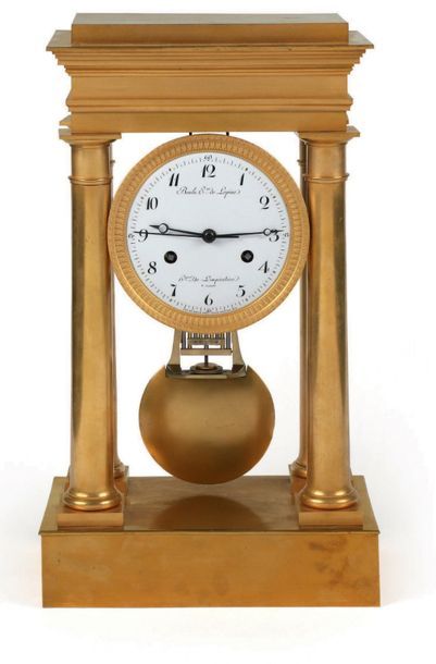 Pendule portique en bronze doré signé 'Boulu...