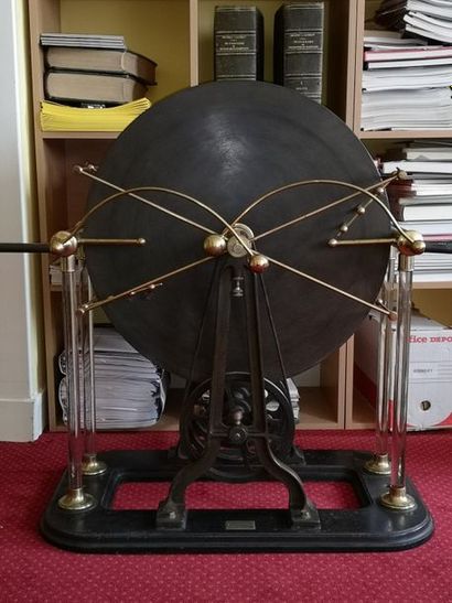 Machine électrostatique de Wimshurst à quatre...