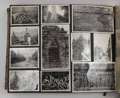[VOYAGES]. Album avec couverture en tissu...