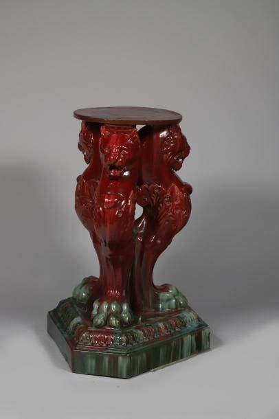 H.88 - L. 60 cm. Jérome Massier à Vallauris...