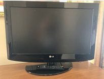 CHAMBRES Téléviseurs et télécomandes: LG...