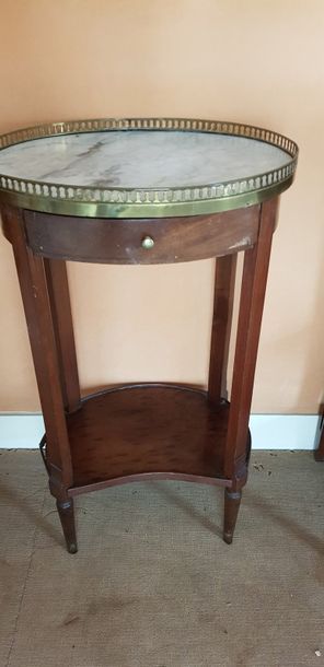 Ensemble de 4 petites tables : 76 x 45 x...