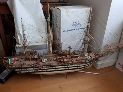 Maquette de bâteau 3 mâts (coque blanche)....