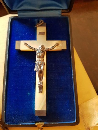 Lot RELIGION : missel fin du XIXème s , croix...