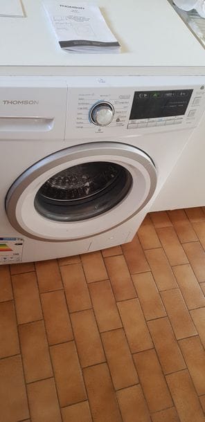 Electroménager: petit réfrigérateur Liebherr,...