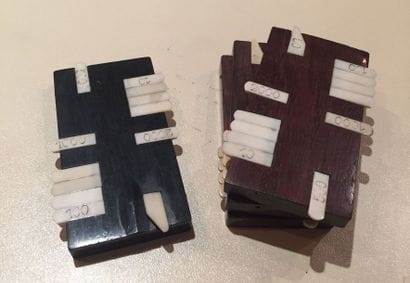 Lot comprenant : un bracelet berbère en métal...