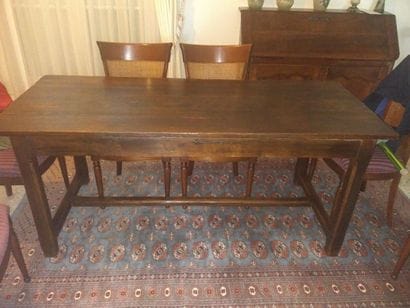 Table rustique en chêne naturel. 74 x 180...