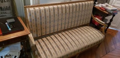 Ensemble d'une paire de fauteuils et d'un...