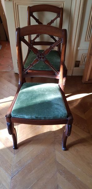 Paire de chaises à piètement 