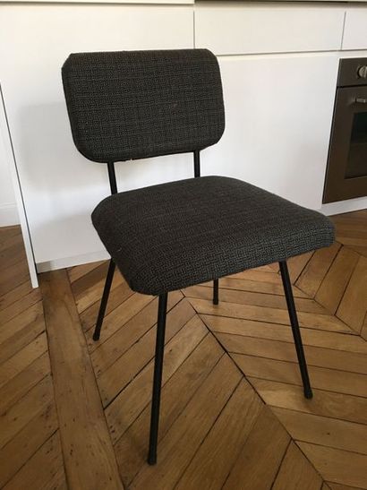 Trois chaises Airborne, désignées par André...