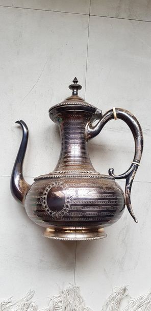 Théière en argent, poinçon minerve, PB :...