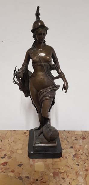 Figure allégorique, Artémis (?)

Sculpture...