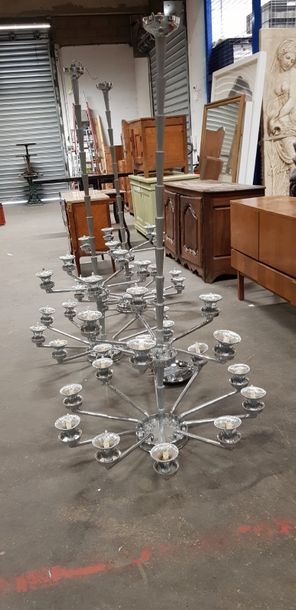 Ensemble de 3 grands lustres à 15 lumières...
