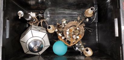 1 caisse de luminaires