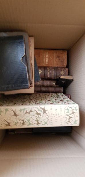 2 cartons de livres divers.