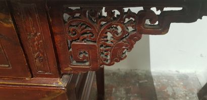 Chine Xxème s., table de milieu ouvrant à...