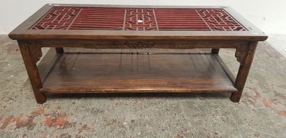 Chine Xxème s., table basse ajourée, H :...