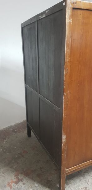 Chine Xxème s., armoire traditionnelle ouvrant...