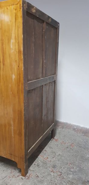 Chine Xxème s., important armoire traditionnelle...