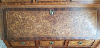Bureau de pente à gradin en bois de bout...
