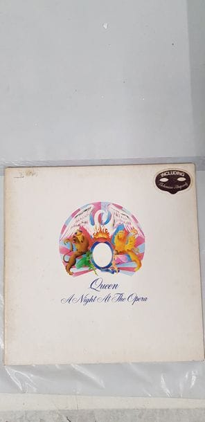 1 caisse de disques vinyls 33 tours et quelques...
