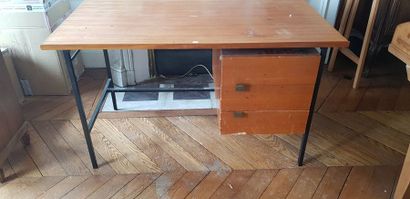 Un bureau années 50/60 ( accidents )