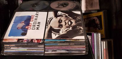 1 caisse de disques CD (musiques et quelques...