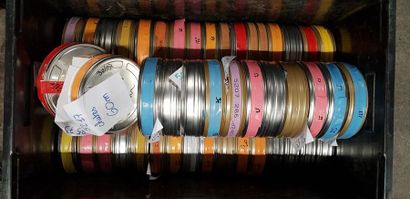 Lot de K7 VHS divers et bobines de chutes...