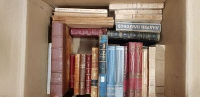 Un ensemble de livres divers dont La chine...