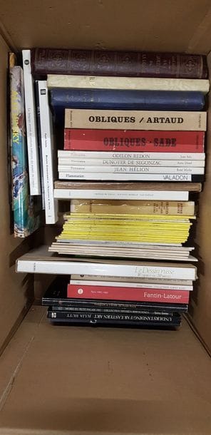 Un ensemble de livres d'art et divers dont...