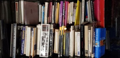 3 caisses de livres brochés : littérature...