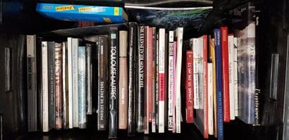 2 caisses de livres d’art et divers dont...