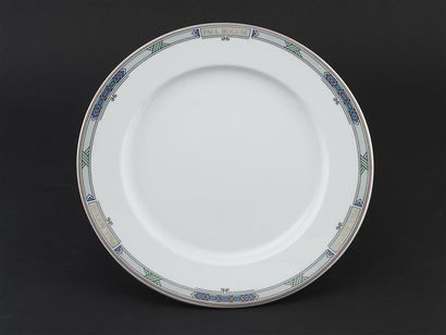 Paul BOCUSE, 
Six grandes assiettes en porcelaine...