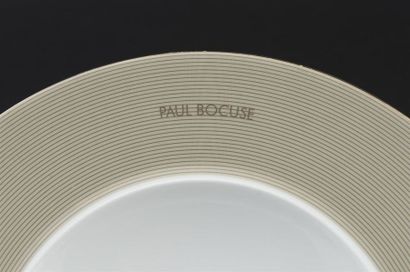 Paul BOCUSE
Important service de table en...