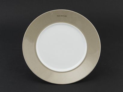 Paul BOCUSE
Important service de table en...