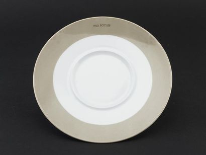 Paul BOCUSE
Important service de table en...