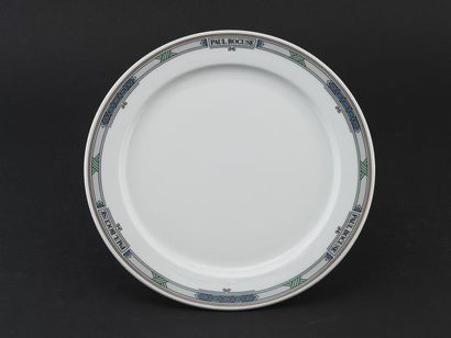 Paul BOCUSE, 
Six grandes assiettes en porcelaine...