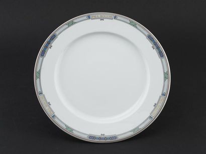 Paul BOCUSE, 
Six grandes assiettes en porcelaine...
