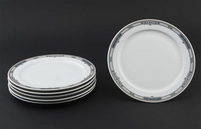 Paul BOCUSE, 
Six grandes assiettes en porcelaine...
